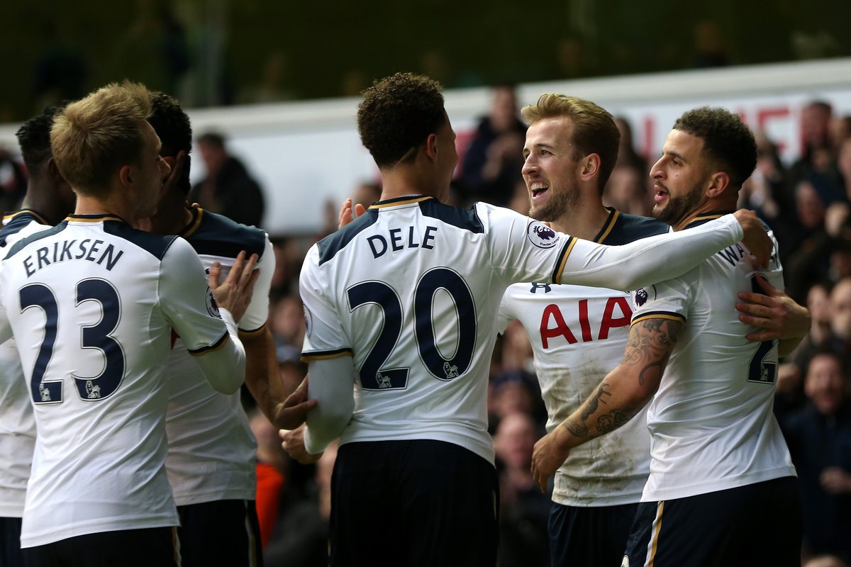 TK谈心中最佳阵容：梅罗入选、魔笛、齐达内、大罗、小罗在列（TK心中梦之队出炉：梅罗双星入选，魔笛、齐达内、大罗、小罗悉数在列）