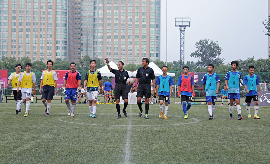 不看好邵佳一执教国足❗详细介绍邵佳一履历❗（邵佳一执教国足前景堪忧？其个人履历详解）