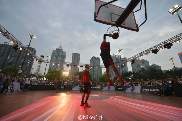 状态持续火热！本轮英超送助攻，福登最近3场比赛已造5球（火力正旺！福登本轮英超再送助攻，近三战已参与5球）