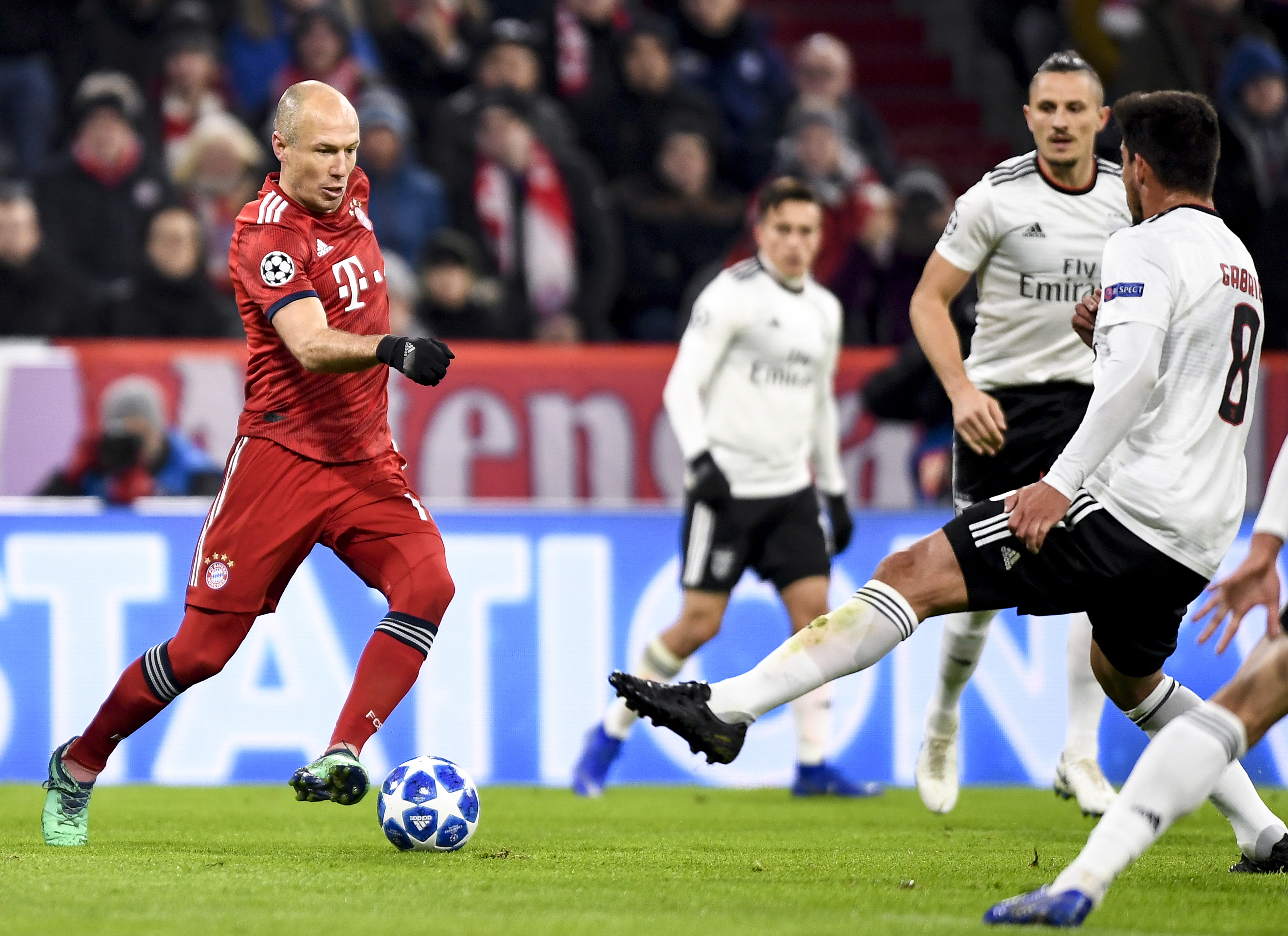 迈尔：对诺伊尔是否会重返德国国家队的反复讨论毫无意义（迈尔：不停炒作诺伊尔是否重返德国国家队毫无意义）