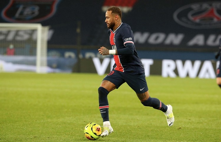 热议！韩国全能国脚遭中超多队哄抢，浙江在列，买断费100万美元（中超多队争抢韩国多面手国脚，浙江在列，买断费100万美元）