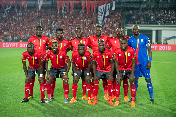 里程碑，海港中场徐新已为中国俱乐部出战200场比赛（中国俱乐部200战达成！海港中场徐新迎来职业里程碑）