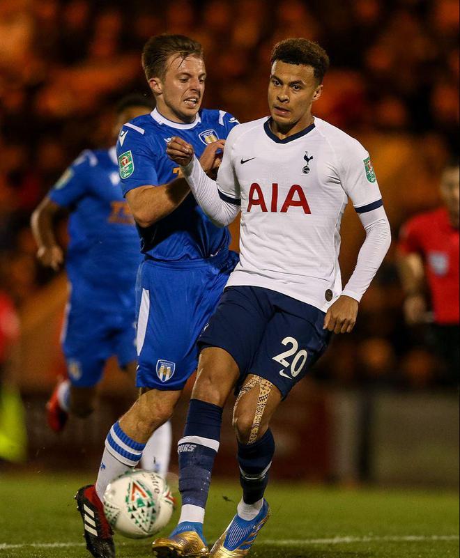 图片报：阿德耶米续约只接受加入解约条款，金额或达8000万欧（图片报：阿德耶米愿续约但需设定约8000万欧的解约条款）