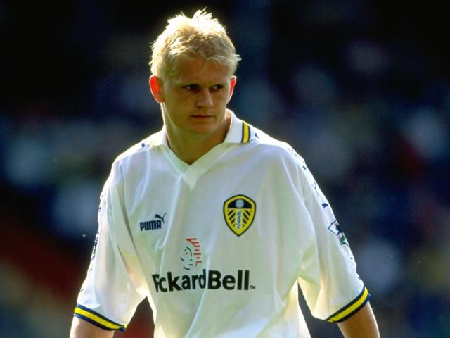 话题｜萨拉赫无缘欧冠名单 离开利物浦倒计时？（热议｜萨拉赫落选欧冠名单 距离告别利物浦还有多远？）