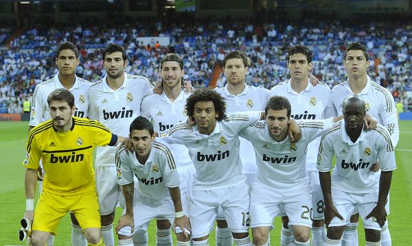 莫雷诺：第一天到米兰我还穿着卡通内裤，结果队友们都穿名牌（莫雷诺自嘲：初到米兰仍穿卡通内裤，队友却清一色名牌）